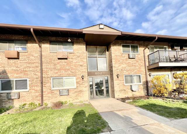 Property at 802 E Old Willow Rd #116, Prospect Heights, IL 60070, 3 beds, 2 baths