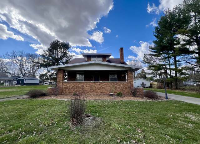 Property at 402 N Gray St, Sidell, IL 61876, 4 beds, 1.5 baths
