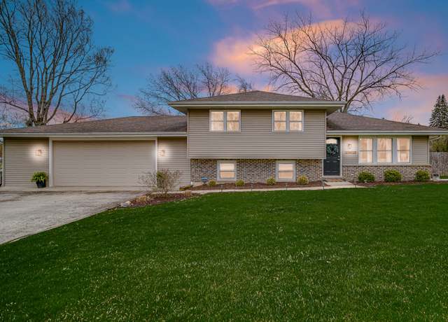 Property at 29W125 Bolles Ave, West Chicago, IL 60185, 3 beds, 2 baths