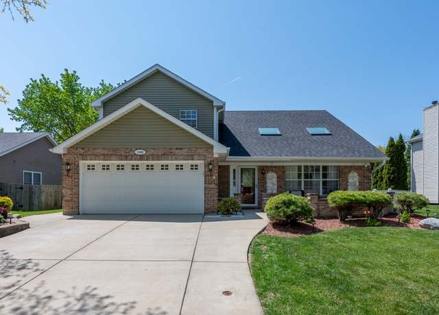 Property at 1092 Pheasant Trl, Carol Stream, IL 60188, 3 beds, 2.5 baths