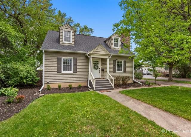 Property at 1315 W Galena Blvd, Aurora, IL 60506, 3 beds, 1.5 baths