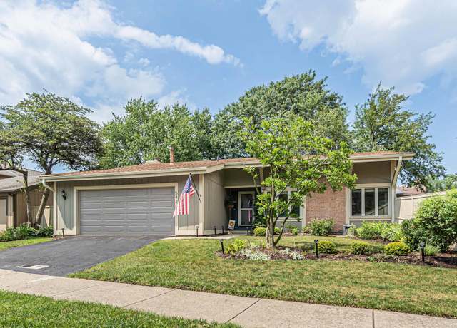 Property at 542 Bryce Trl, Roselle, IL 60172, 4 beds, 2.5 baths