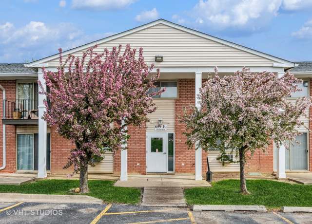 Property at 659 E Fullerton Ave #206, Glendale Heights, IL 60139, 2 beds, 1 bath