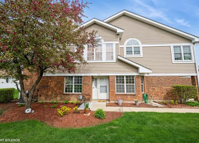 Property at 410 W Happfield Dr, Arlington Heights, IL 60004, 2 beds, 2 baths