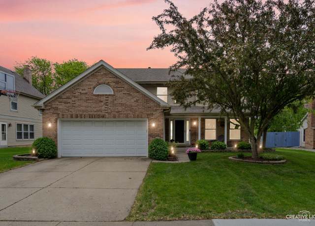 Property at 308 Woodside Dr, Bloomingdale, IL 60108, 4 beds, 2.5 baths
