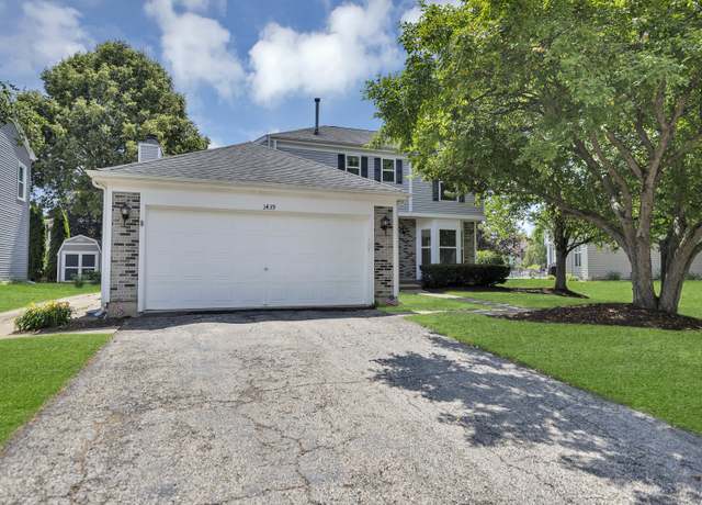 Property at 1439 Blue Heron Dr, Crystal Lake, IL 60014, 3 beds, 2.5 baths