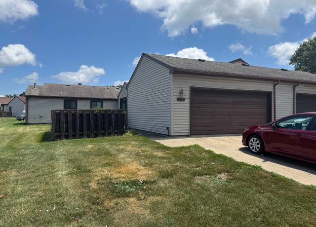 Property at 904 Pomona Dr #904, Champaign, IL 61822, 3 beds, 2 baths