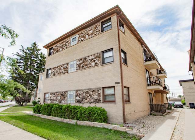 Property at 7611 W Altgeld St Unit 2N, Elmwood Park, IL 60707, 2 beds, 1.5 baths