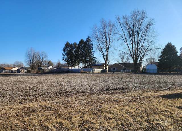 Property at 2294 Railsplitter Ave, Lincoln, IL 62656