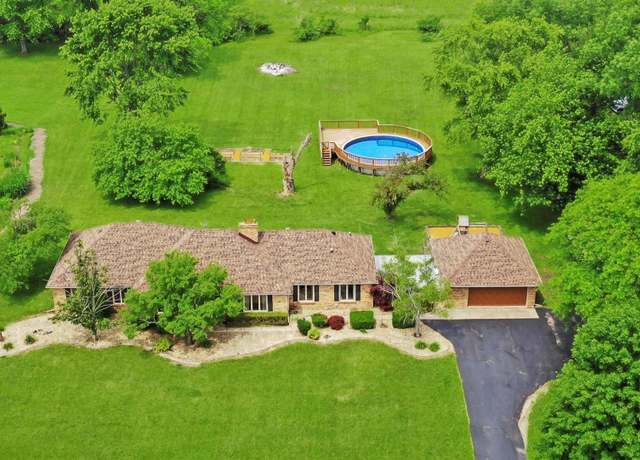 Property at 25652 S Mary Ln, Crete, IL 60417, 5 beds, 3 baths