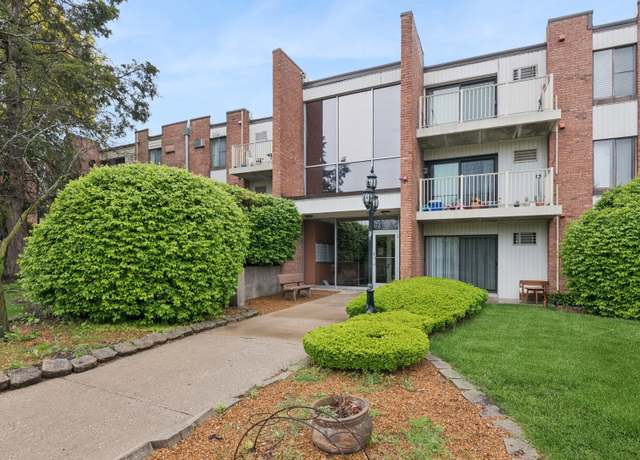 Property at 300 W Fullerton Ave #108, Addison, IL 60101, 1 bed, 1 bath