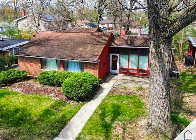 Property at 362 Oakwood St, Park Forest, IL 60466, 3 beds, 2 baths