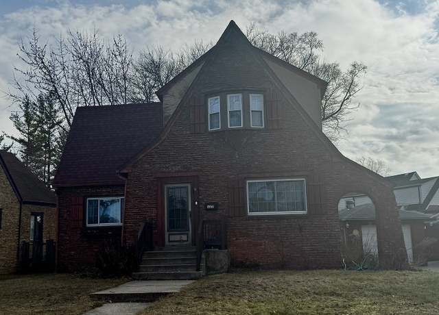 Property at 3231 N Schultz Dr, Lansing, IL 60438, 2 beds, 1.5 baths