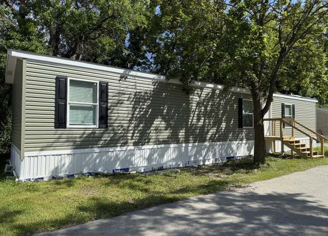 Property at 1712 S Dixie Hwy #214, Crete, IL 60417, 3 beds, 2 baths