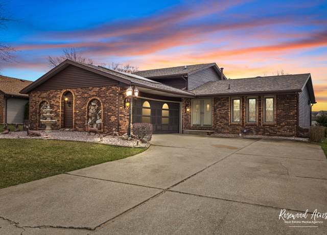 Property at 458 Deer Pass Rdg, Bourbonnais, IL 60914, 4 beds, 3 baths