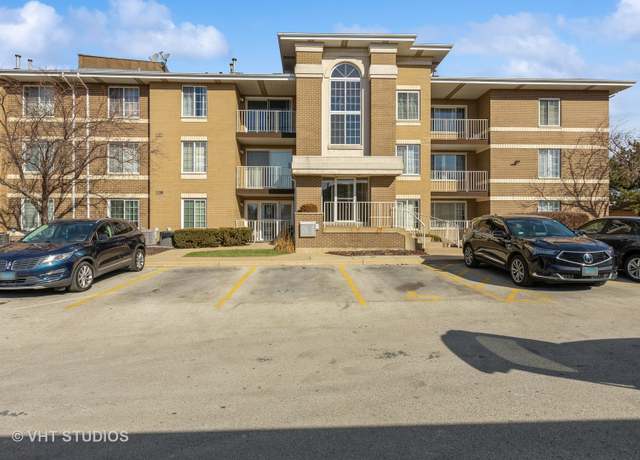 Property at 4231 W 76th St #107, Chicago, IL 60652, 2 beds, 2 baths