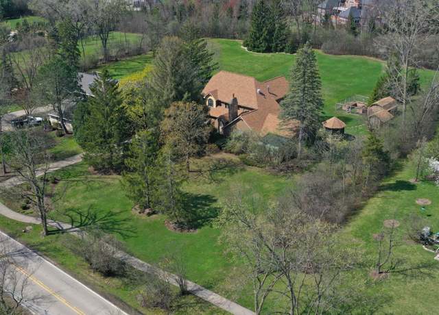 Property at 1760 Telegraph Rd, Lake Forest, IL 60045, 3 beds, 2.5 baths