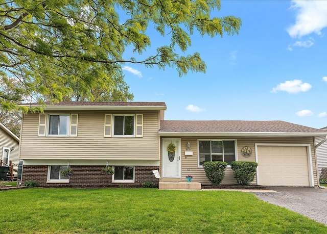 Property at 5131 Deerpath Rd, Oak Forest, IL 60452, 4 beds, 1.5 baths