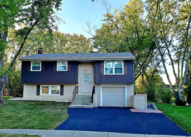 Property at 1427 Hampton Ln, Schaumburg, IL 60193, 4 beds, 2 baths