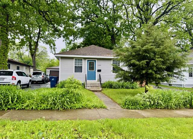 Property at 1330 Walnut St, Waukegan, IL 60085, 3 beds, 2 baths