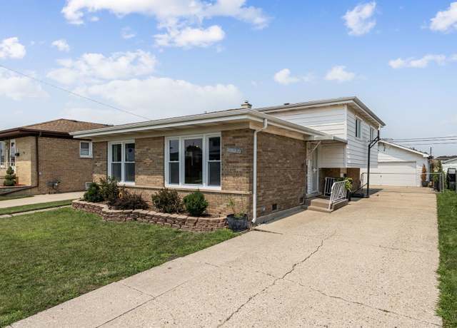 Property at 3837 Emerson Dr, Schiller Park, IL 60176, 4 beds, 2.5 baths