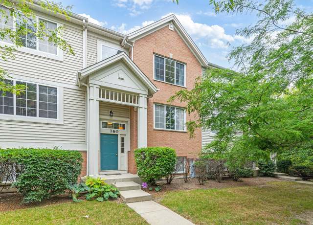 Property at 760 Hanbury Dr, Des Plaines, IL 60016, 3 beds, 2.5 baths