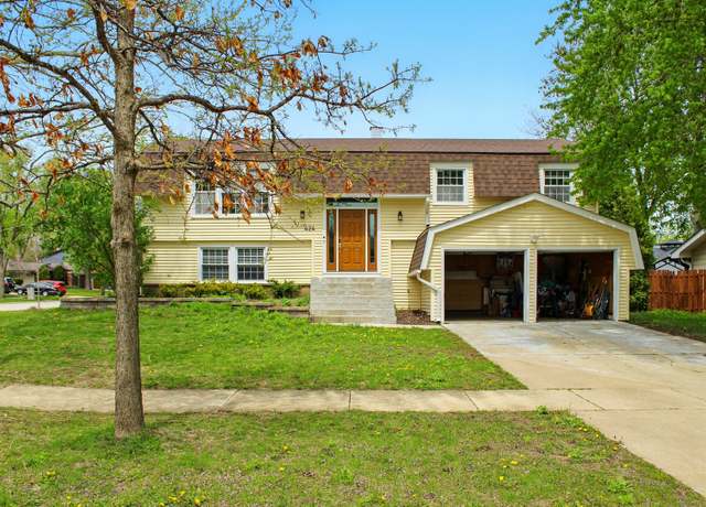 Property at 424 Cumberland Ln, Bolingbrook, IL 60440, 5 beds, 2 baths