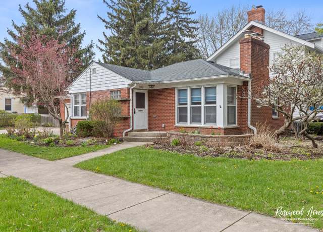 Property at 902 W Downer Pl, Aurora, IL 60506, 3 beds, 2 baths