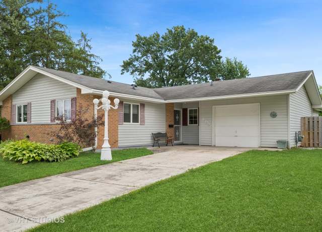 Property at 605 Northview Ln, Hoffman Estates, IL 60169, 3 beds, 1.5 baths