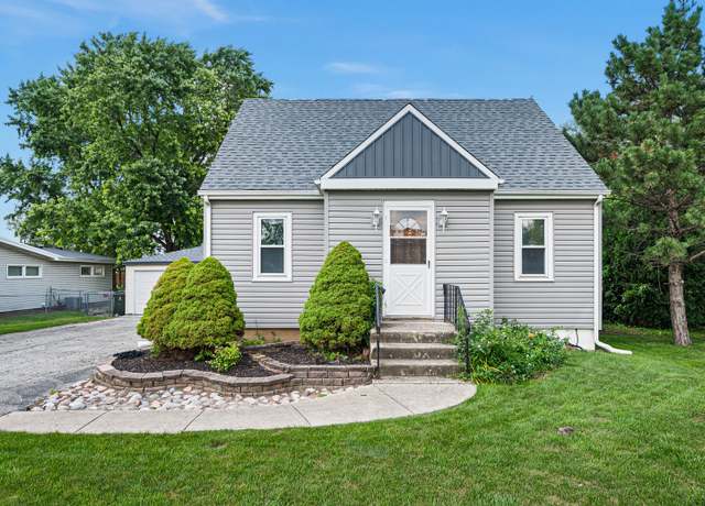 Property at 345 Elmhurst St, Wood Dale, IL 60191, 4 beds, 2 baths