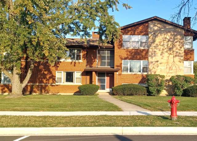 Property at 1361 Balmoral Ave Unit 1N, Westchester, IL 60154, 2 beds, 1 bath