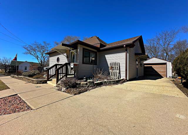 Property at 608 E Bronson St, Streator, IL 61364, 2 beds, 2 baths