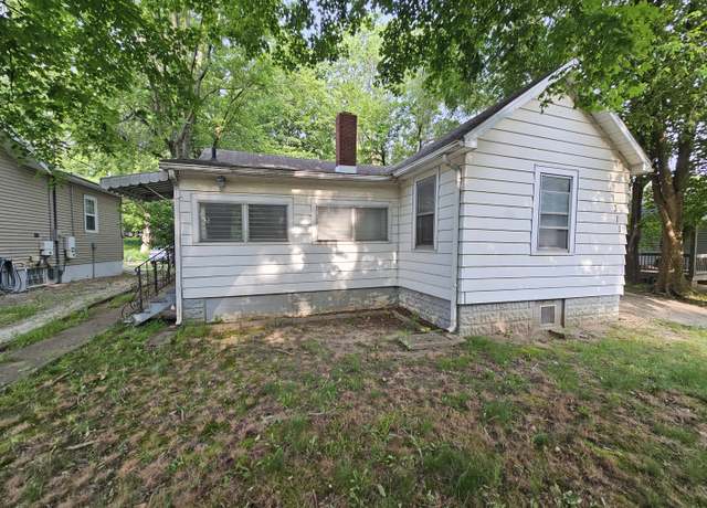 Property at 1311 N Neil St, Champaign, IL 61820, 2 beds, 1.5 baths
