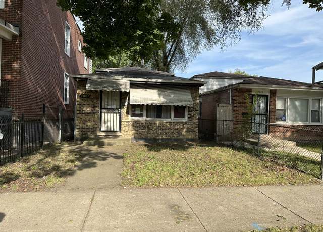 Property at 7047 S Aberdeen St, Chicago, IL 60621, 3 beds, 1.5 baths