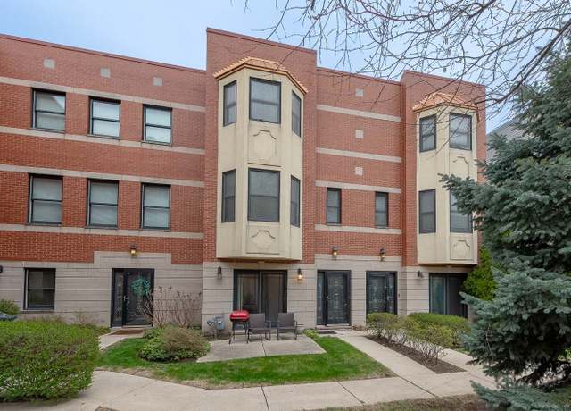 Property at 2340 W Adams St #32, Chicago, IL 60612, 3 beds, 2.5 baths