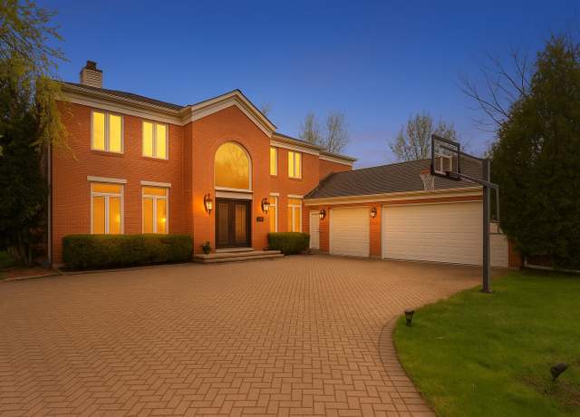 Property at 3754 Maple Ave, Northbrook, IL 60062, 6 beds, 4 baths