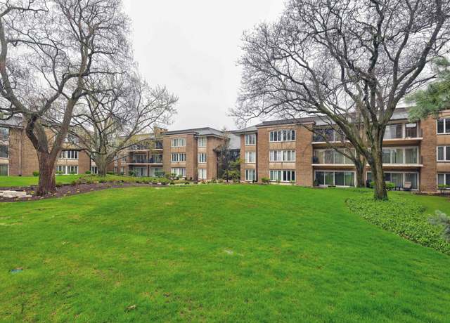Property at 2 Oak Brook Club Dr Unit B209, Oak Brook, IL 60523, 2 beds, 2 baths
