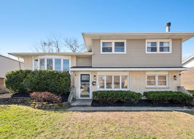 Property at 7709 161st St, Tinley Park, IL 60477, 3 beds, 2 baths
