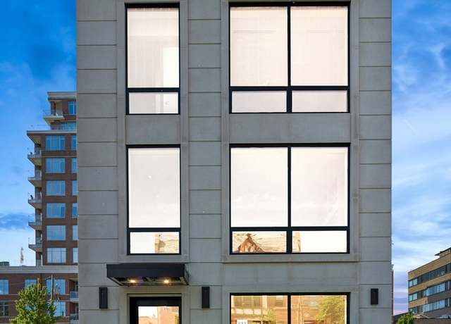 Property at 537 W Grant Pl, Chicago, IL 60614, 5 beds, 5.5 baths