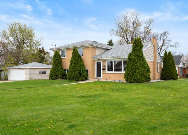 Property at 44 Cranbrook Dr, Des Plaines, IL 60016, 4 beds, 2 baths