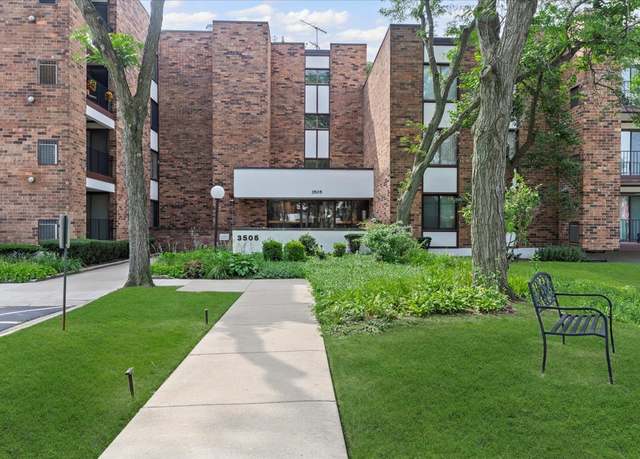 Property at 3505 Lakeview Dr #204, Hazel Crest, IL 60429, 2 beds, 2 baths