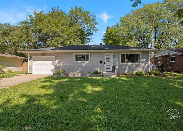 Property at 209 Sweetbriar St, Plano, IL 60545, 3 beds, 2 baths