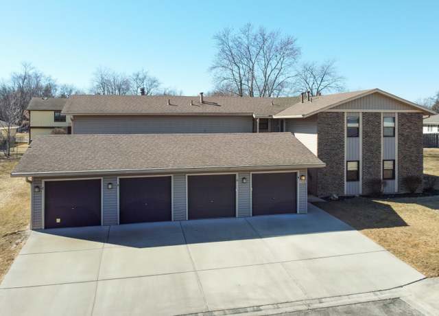 Property at 1360 Laguna Ct Unit C, Hanover Park, IL 60133, 3 beds, 2 baths