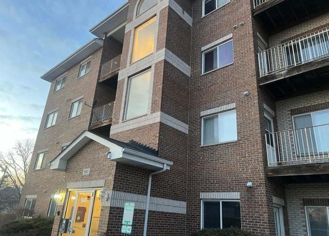 Property at 941 N Swift Rd #301, Addison, IL 60101, 2 beds, 2 baths