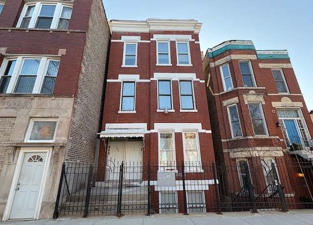 Property at 2307 S Leavitt St, Chicago, IL 60608, 10 beds, 4 baths