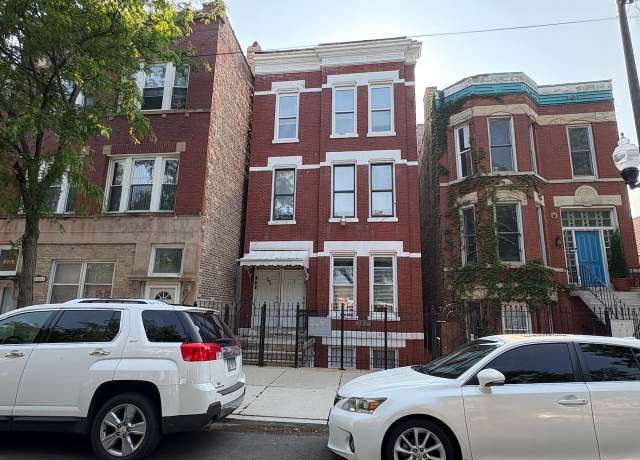 Property at 2307 S Leavitt St, Chicago, IL 60608, 10 beds, 4 baths