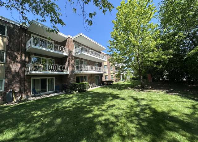 Property at 200 Deborah Ln Unit 13C, Wheeling, IL 60090, 2 beds, 1 bath