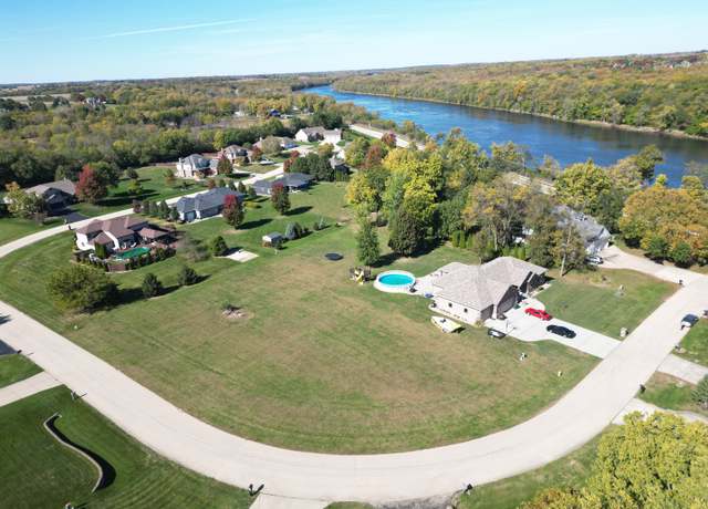 Property at 3267 Edgewater Dr, Kankakee, IL 60901