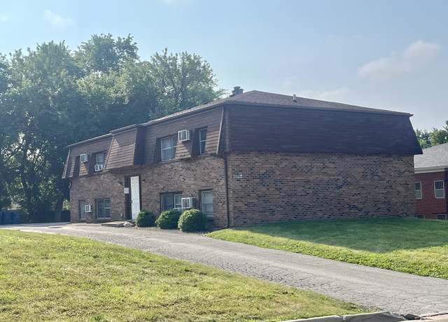 Property at 110 College Park Ct, Normal, IL 61761, 8 beds, 4 baths