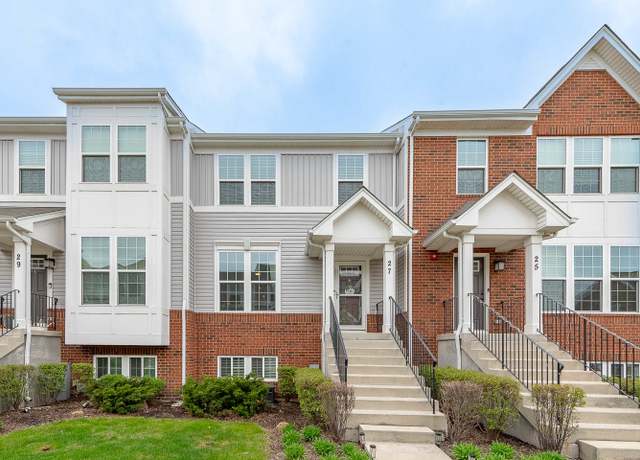 Property at 27 Nicholas Dr E, Des Plaines, IL 60016, 3 beds, 2.5 baths